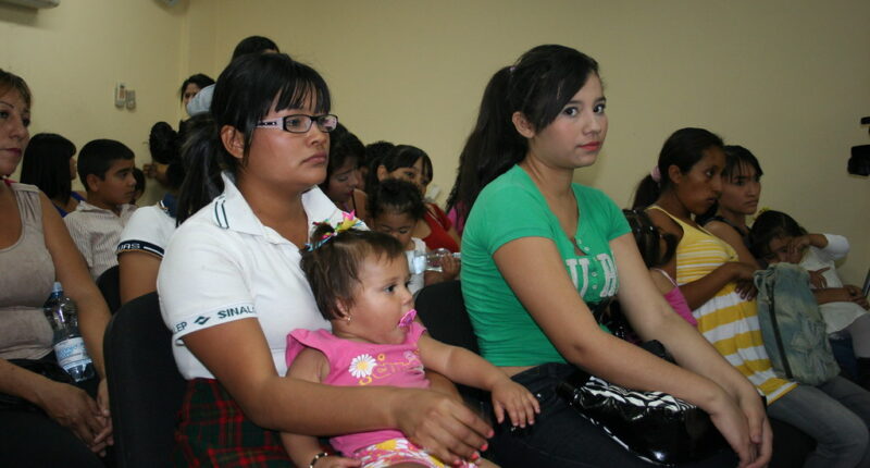 MADRES ADOLESCENTES