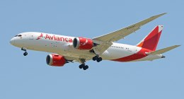 Boeing 787-8 de Avianca en vuelo