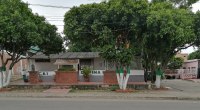 Centro de Atención Inmediata (CAI) de la Policía en Cúcuta, sobre una calle arbolada