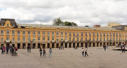 Palacio Liévano, sede de la Alcaldía de Bogotá, en la Plaza de Bolívar